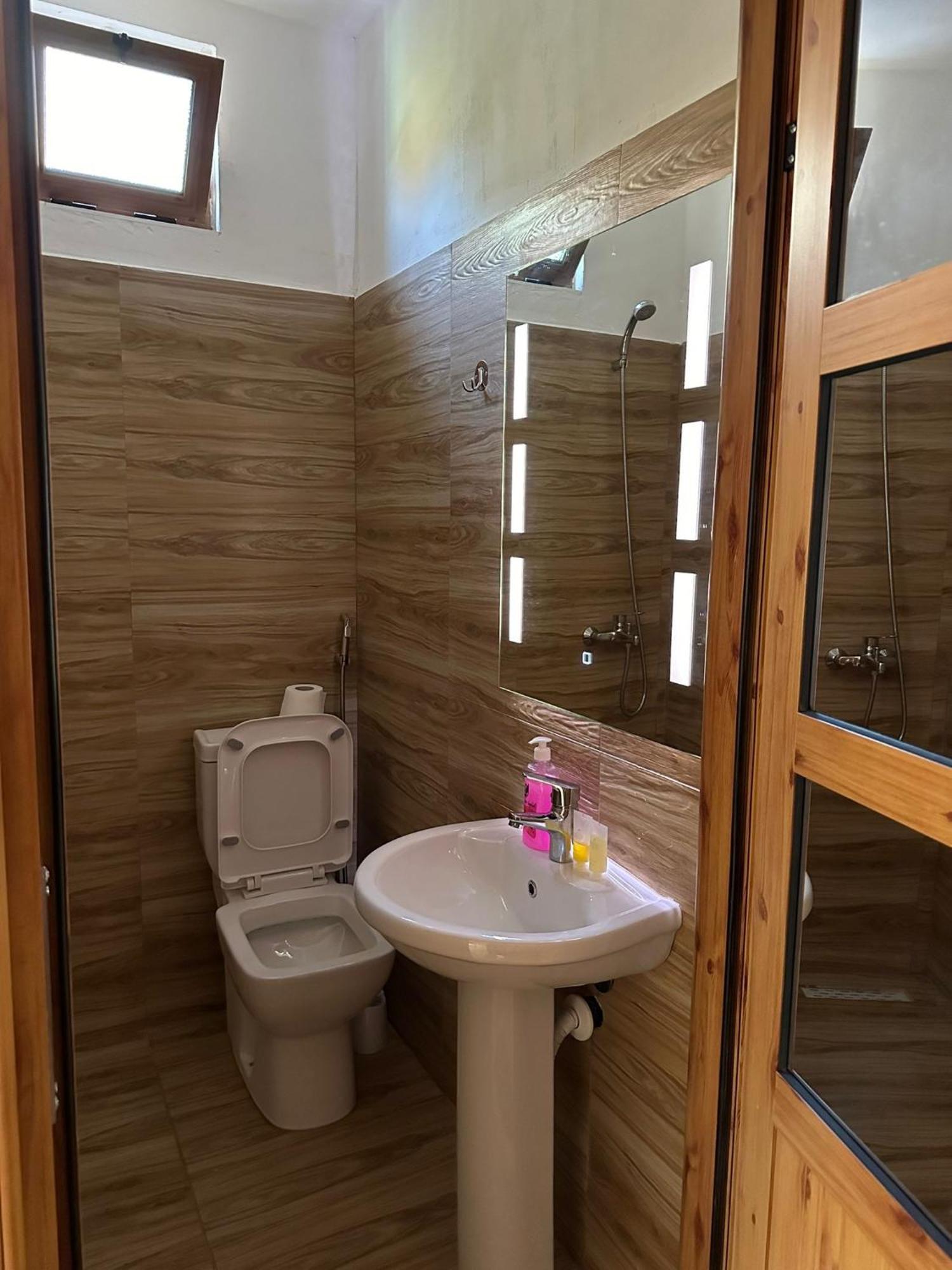 Alimeti Guesthouse Берат Екстериор снимка