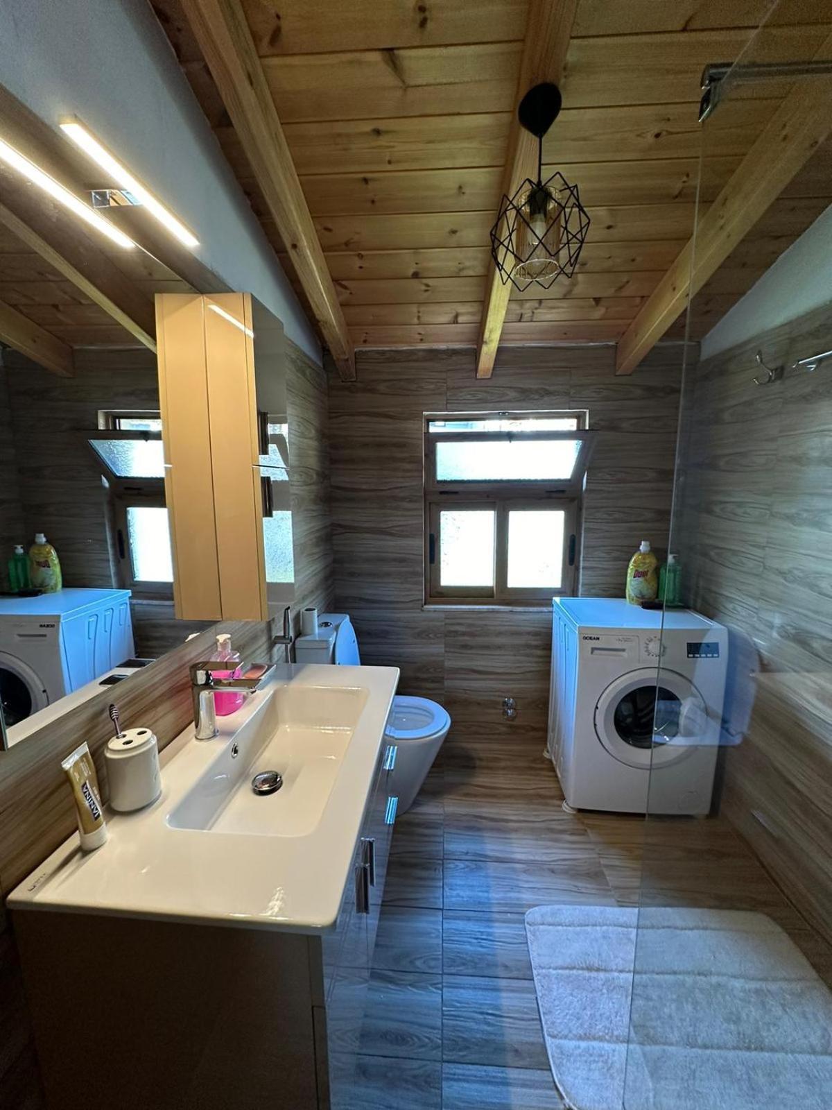 Alimeti Guesthouse Берат Екстериор снимка