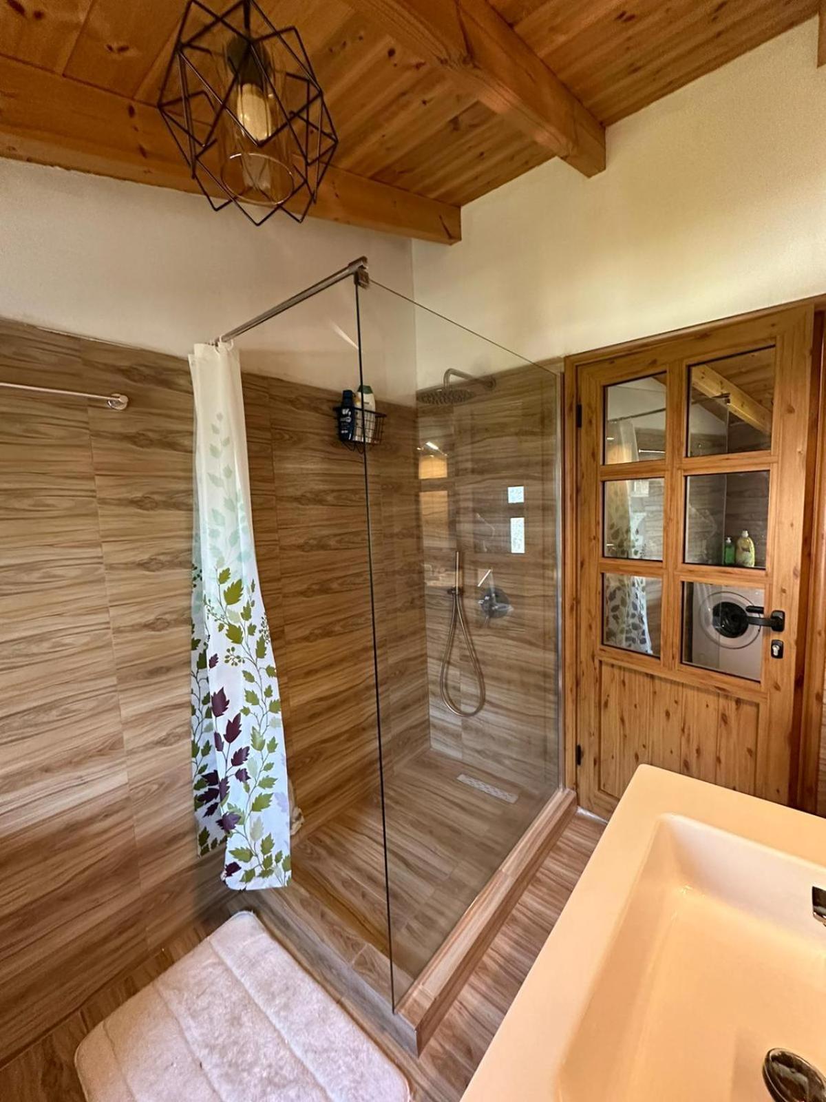 Alimeti Guesthouse Берат Екстериор снимка