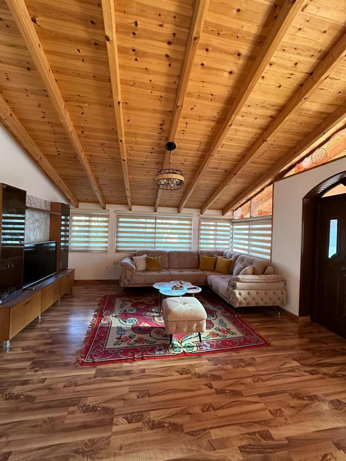 Alimeti Guesthouse Берат Екстериор снимка