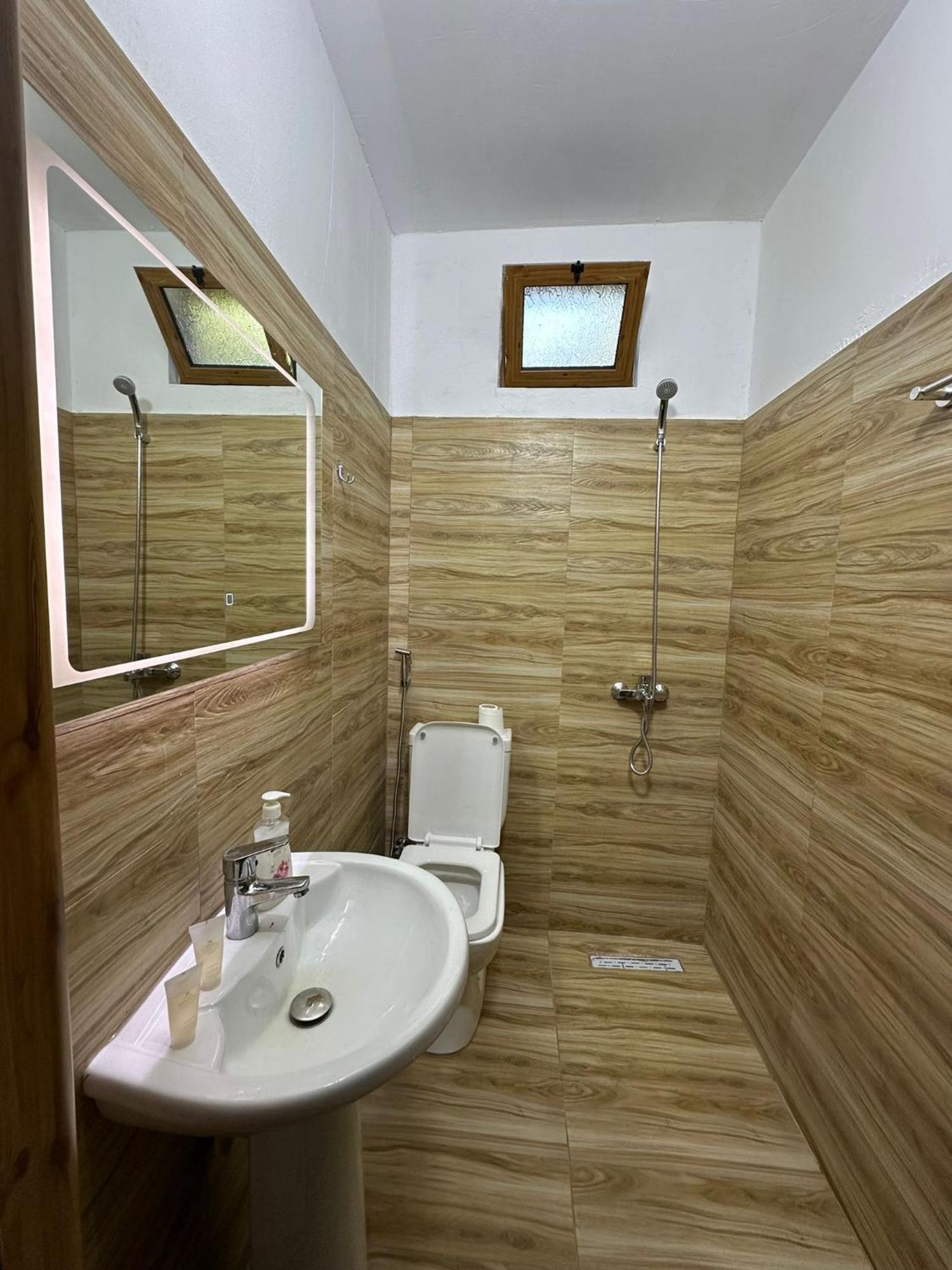 Alimeti Guesthouse Берат Екстериор снимка